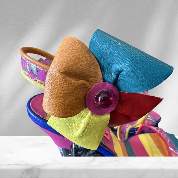 Betsey Johnson Colorful Acrylic Sandals NWT 7 1/2 - Picture 4 of 8